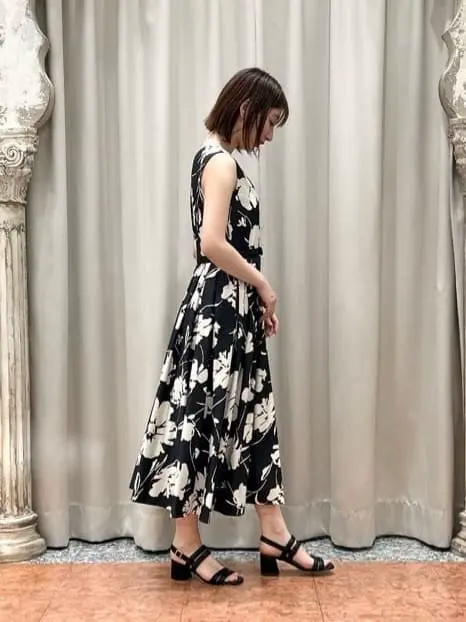 GRACE CONTINENTAL The Banquet eri コーディネート画像