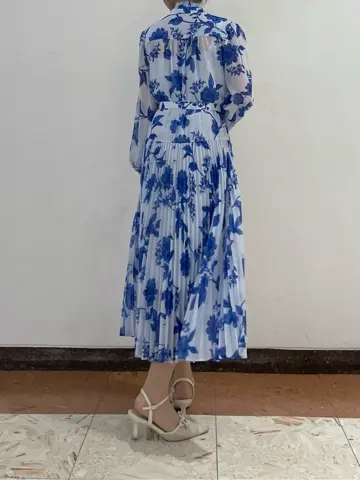 GRACE CONTINENTAL The Banquet Ezawa.M コーディネート画像