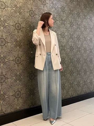 GRACE CONTINENTAL The Banquet 亀田 未希 コーディネート画像