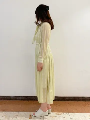 GRACE CONTINENTAL The Banquet mikiho コーディネート画像