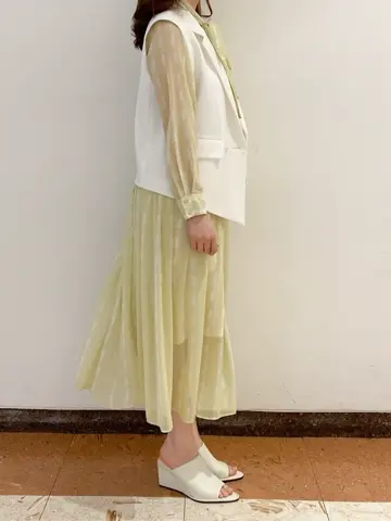 GRACE CONTINENTAL The Banquet mikiho コーディネート画像