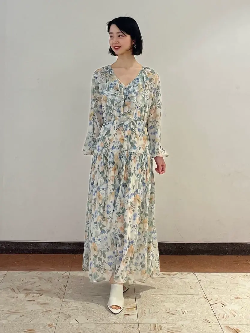 GRACE CONTINENTAL The Banquet yuri コーディネート画像