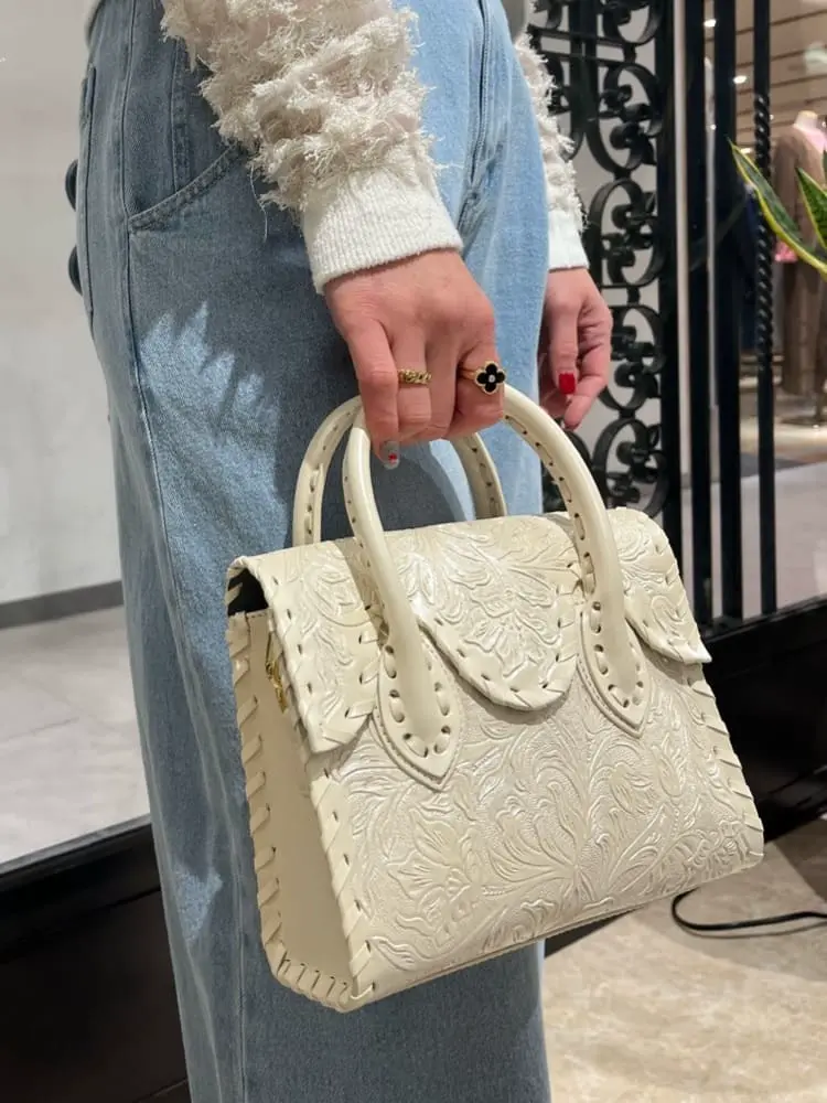 GRACE CONTINENTAL The Banquet 泉　智子 コーディネート画像