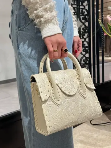 GRACE CONTINENTAL The Banquet 泉　智子 コーディネート画像