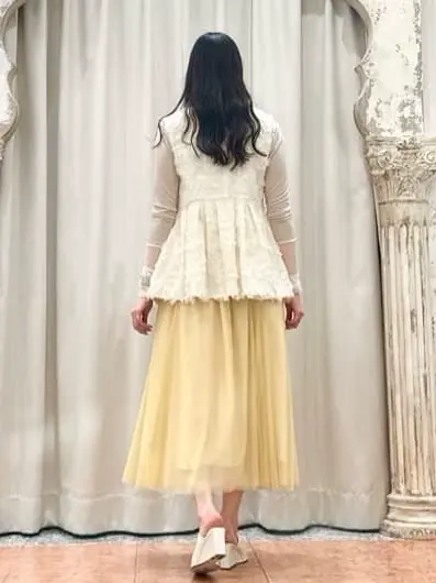 GRACE CONTINENTAL The Banquet 遠藤　みずき コーディネート画像