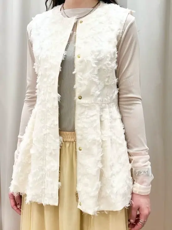 GRACE CONTINENTAL The Banquet 遠藤　みずき コーディネート画像