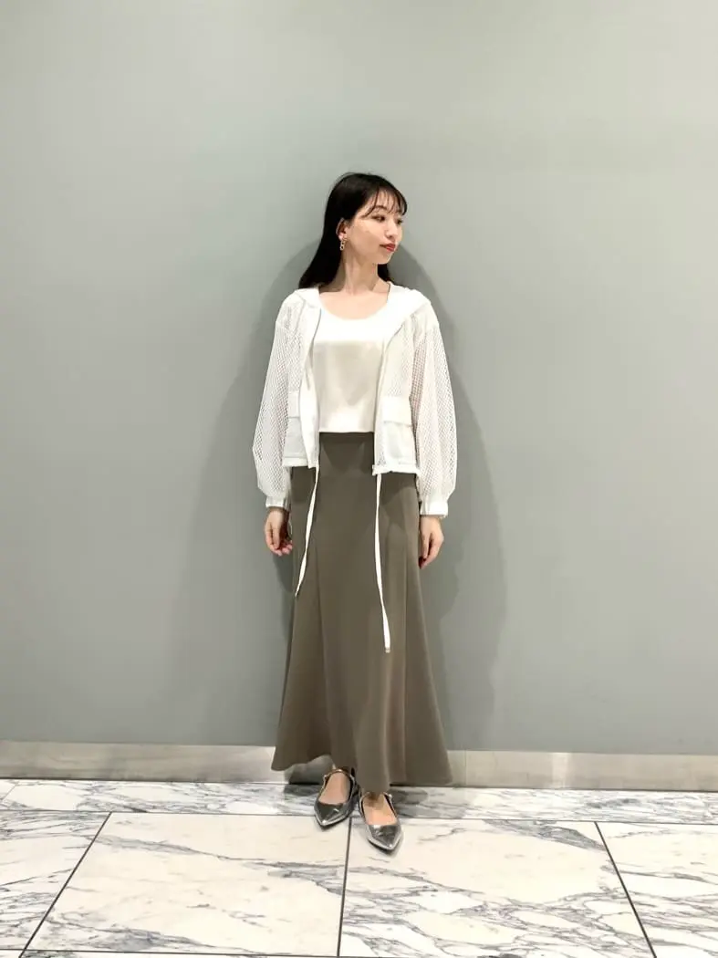 GRACE CONTINENTAL The Banquet eri コーディネート画像