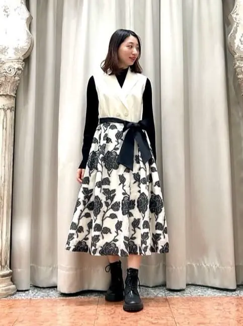 GRACE CONTINENTAL The Banquet eri コーディネート画像