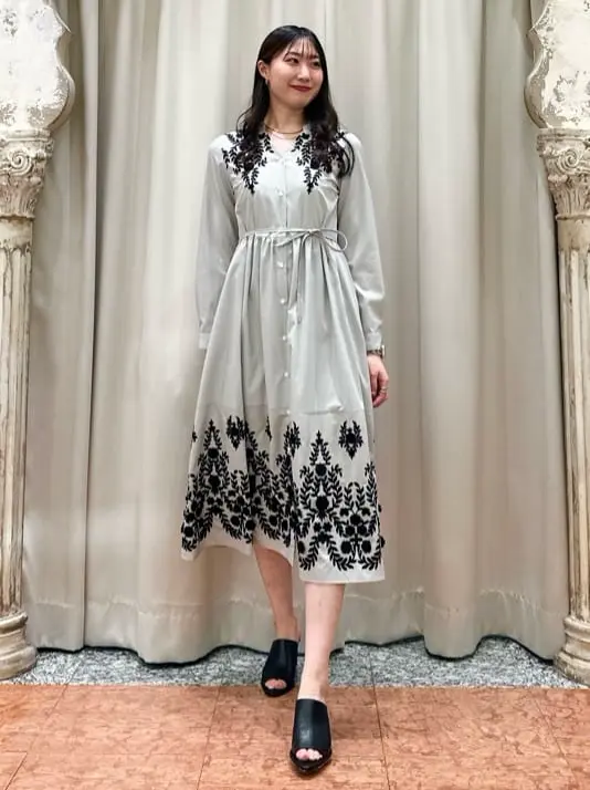 GRACE CONTINENTAL The Banquet 遠藤　みずき コーディネート画像