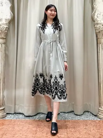 GRACE CONTINENTAL The Banquet 遠藤　みずき コーディネート画像