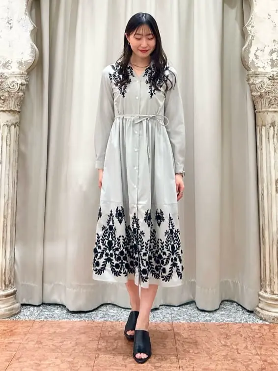 GRACE CONTINENTAL The Banquet 遠藤　みずき コーディネート画像