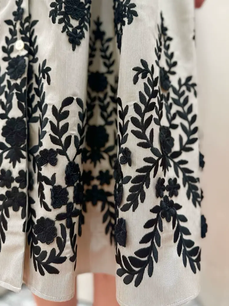 GRACE CONTINENTAL The Banquet 遠藤　みずき コーディネート画像