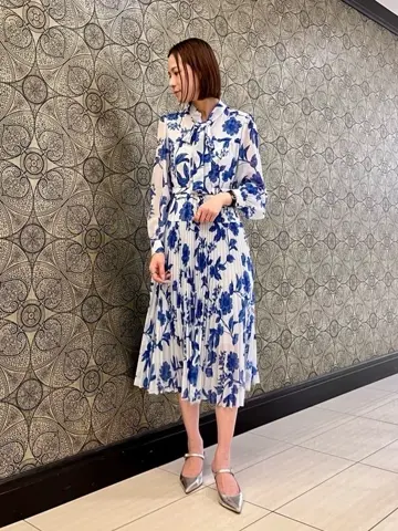 GRACE CONTINENTAL The Banquet 亀田 未希 コーディネート画像