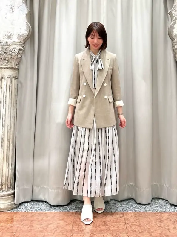 GRACE CONTINENTAL The Banquet eri コーディネート画像