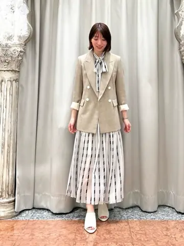 GRACE CONTINENTAL The Banquet eri コーディネート画像