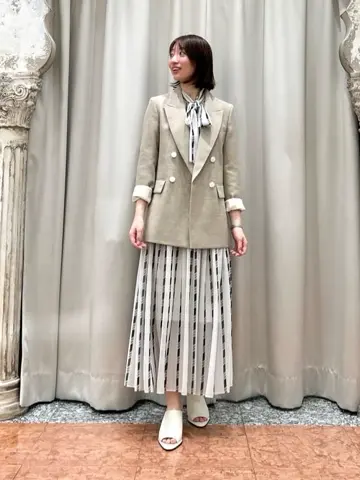 GRACE CONTINENTAL The Banquet eri コーディネート画像