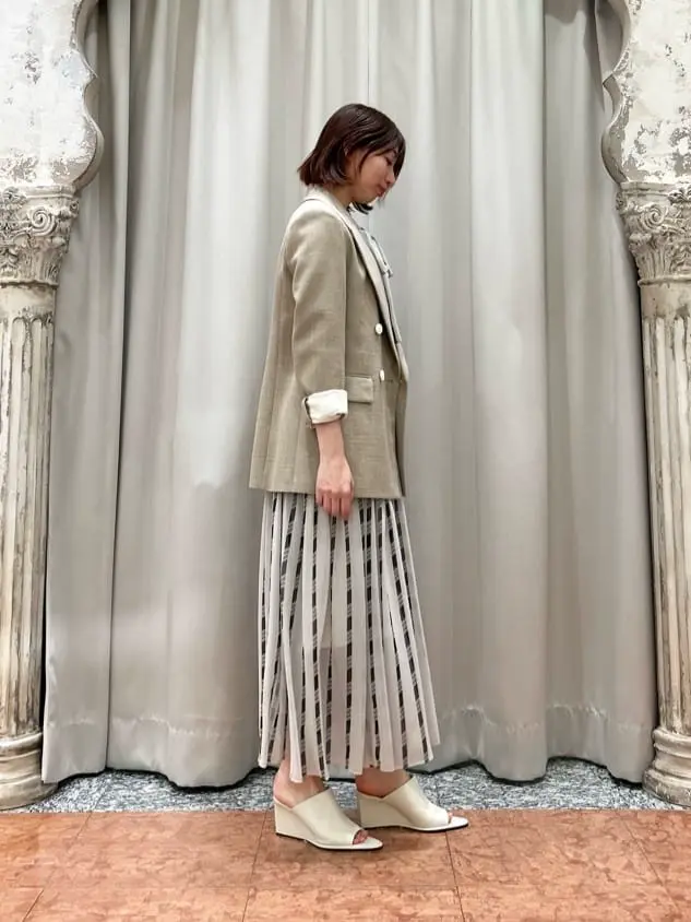 GRACE CONTINENTAL The Banquet eri コーディネート画像