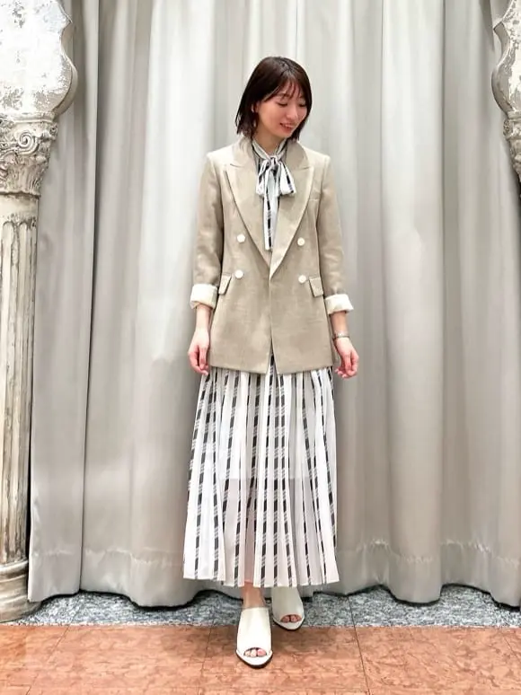 GRACE CONTINENTAL The Banquet eri コーディネート画像