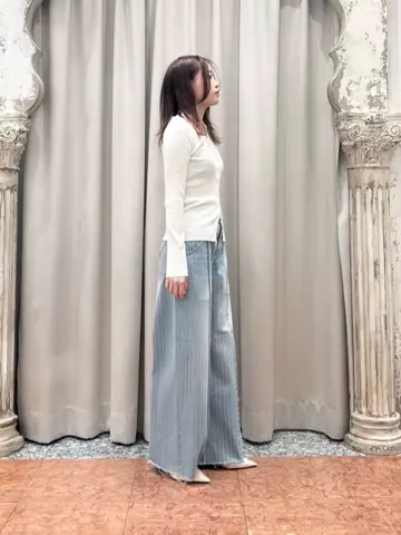 GRACE CONTINENTAL The Banquet 関谷　真琴 コーディネート画像