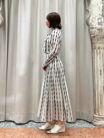 GRACE CONTINENTAL The Banquet eri コーディネート画像