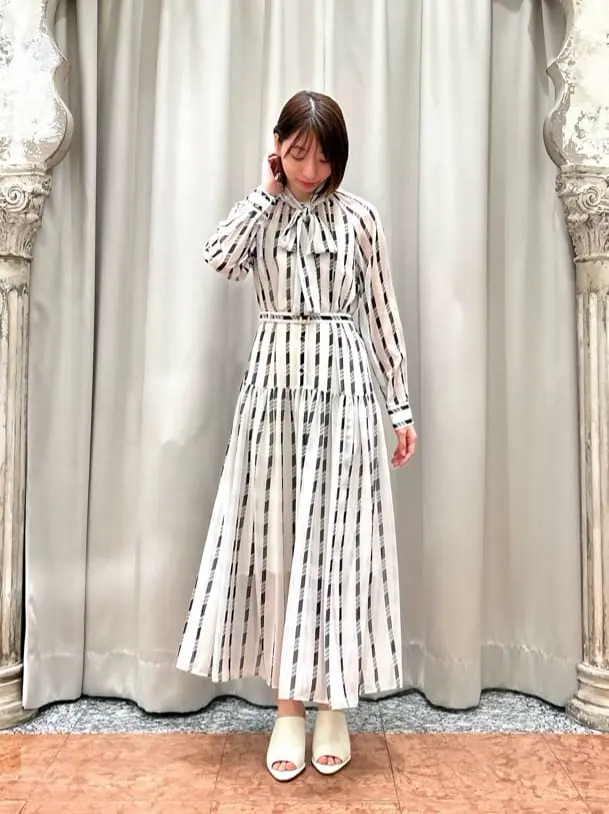 GRACE CONTINENTAL The Banquet eri コーディネート画像