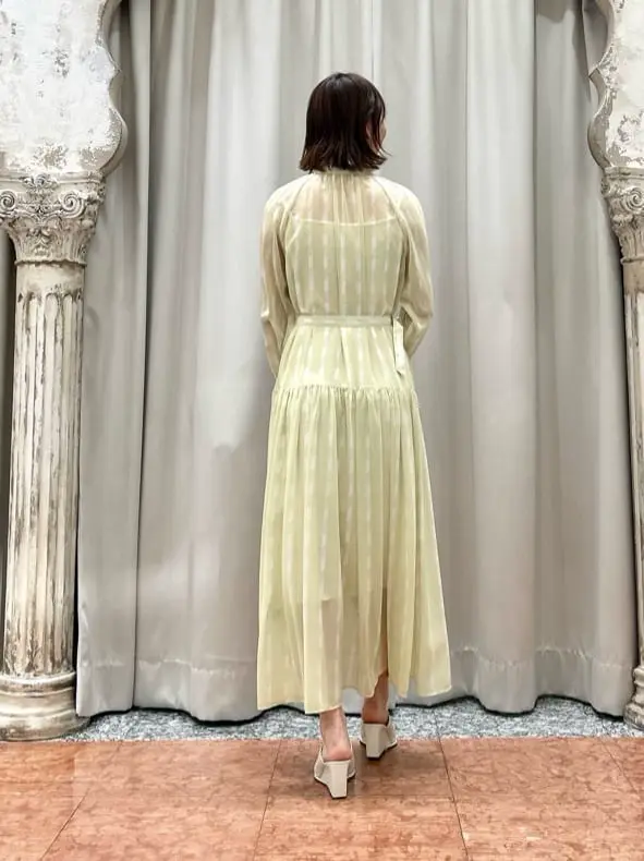 GRACE CONTINENTAL The Banquet eri コーディネート画像