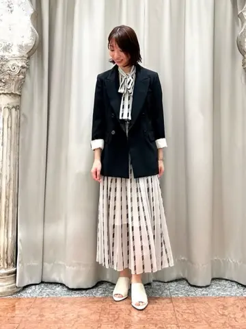 GRACE CONTINENTAL The Banquet eri コーディネート画像