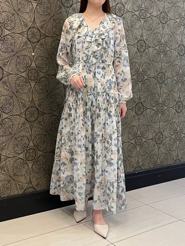 GRACE CONTINENTAL The Banquet 赤坂 梨来 コーディネート画像