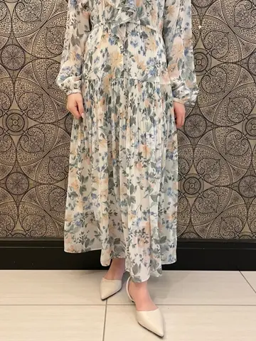 GRACE CONTINENTAL The Banquet 赤坂 梨来 コーディネート画像