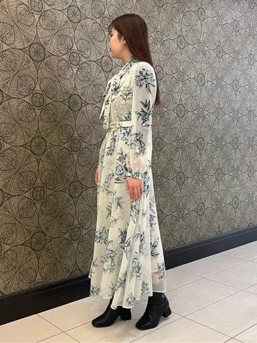 GRACE CONTINENTAL The Banquet 赤坂 梨来 コーディネート画像