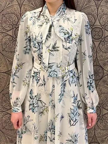 GRACE CONTINENTAL The Banquet 赤坂 梨来 コーディネート画像