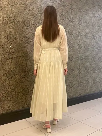 GRACE CONTINENTAL The Banquet 赤坂 梨来 コーディネート画像