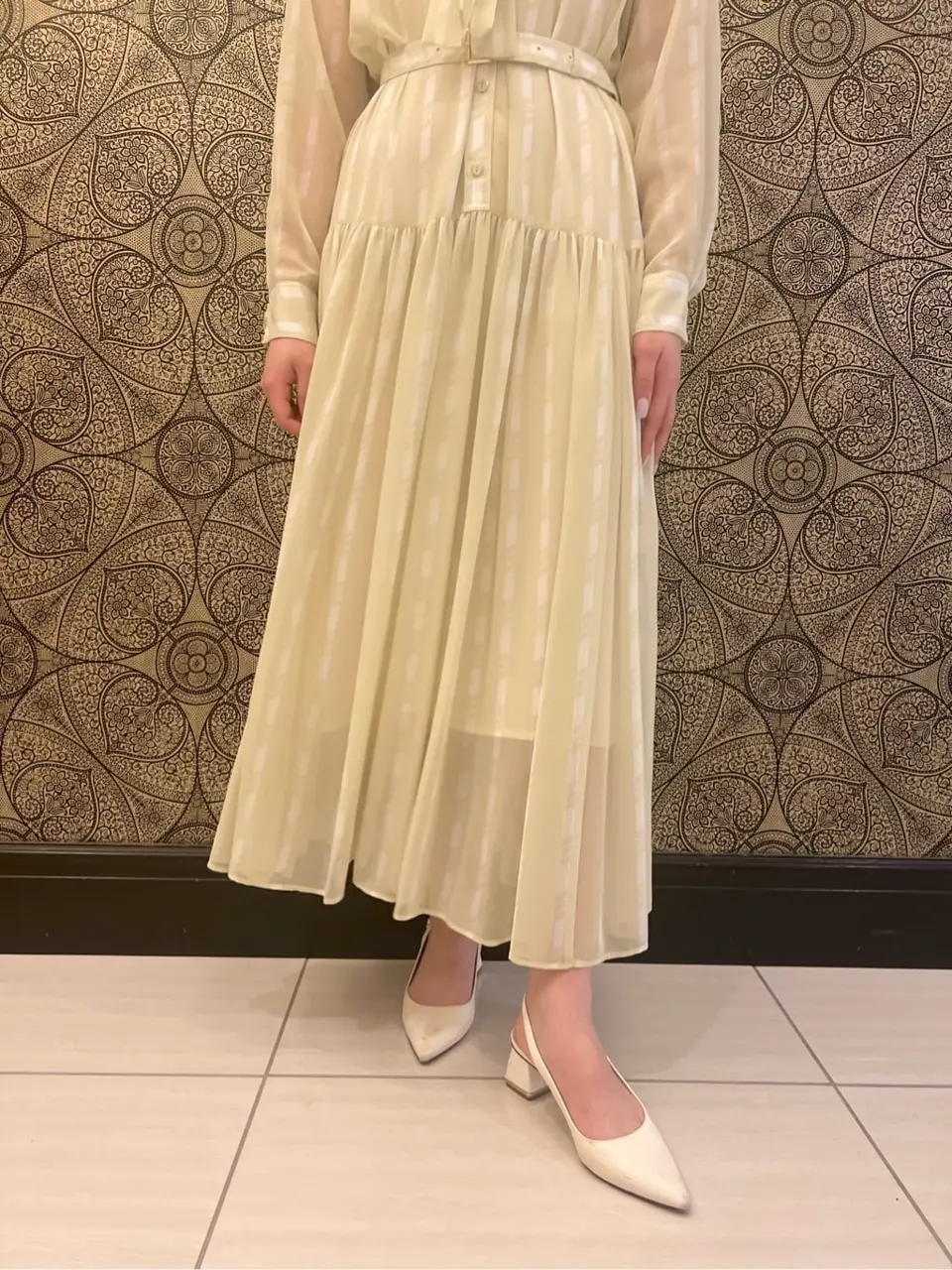 GRACE CONTINENTAL The Banquet 赤坂 梨来 コーディネート画像