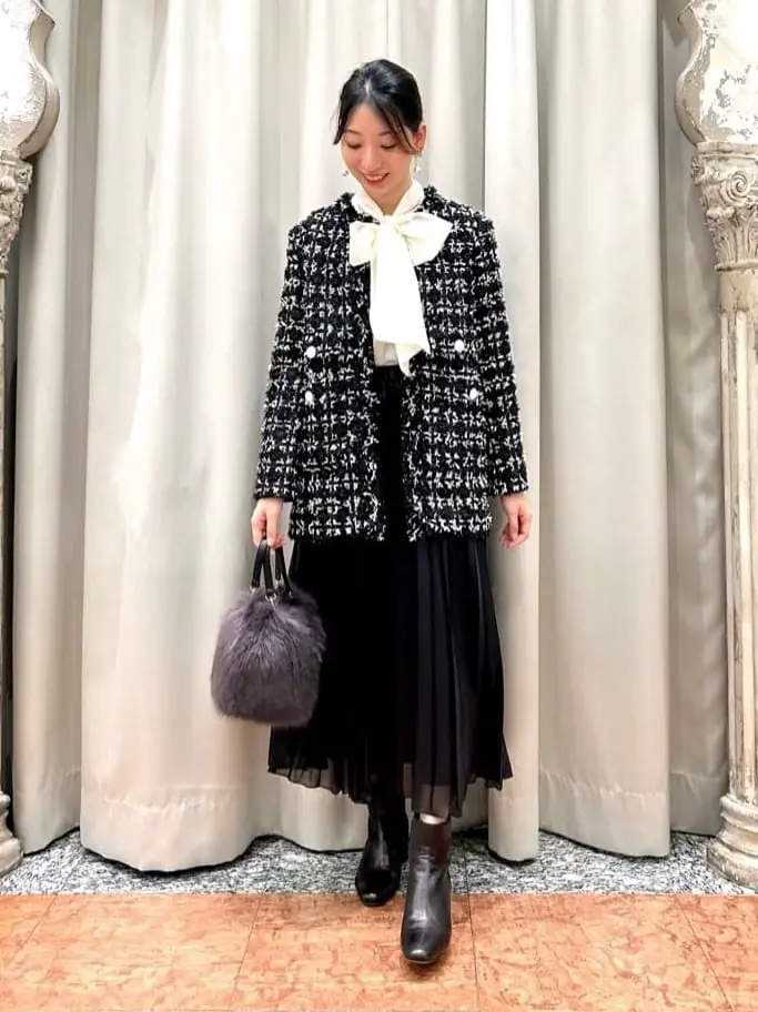 GRACE CONTINENTAL The Banquet eri コーディネート画像