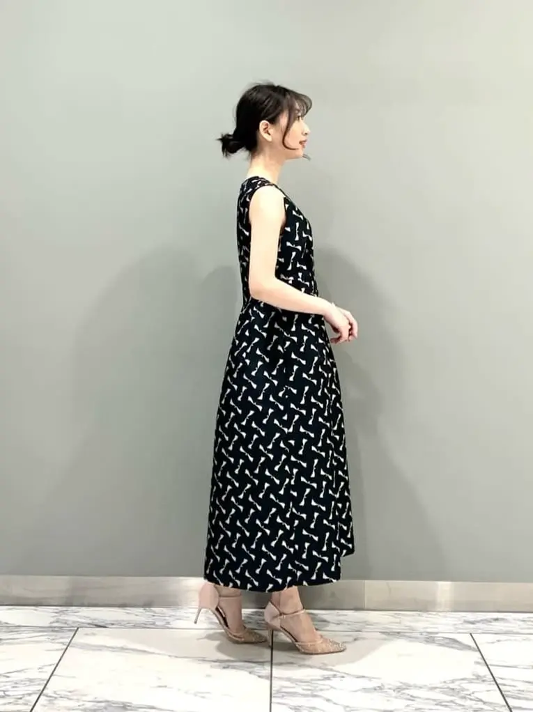 GRACE CONTINENTAL The Banquet eri コーディネート画像