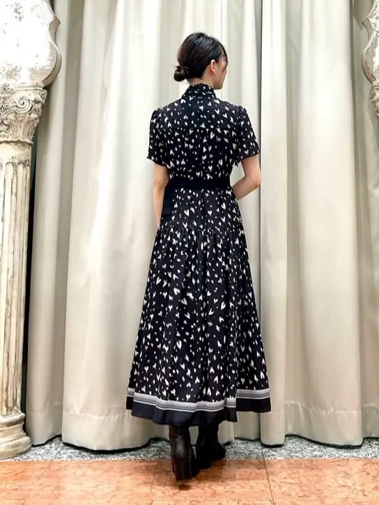 GRACE CONTINENTAL The Banquet eri コーディネート画像