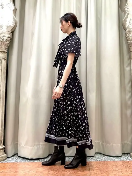 GRACE CONTINENTAL The Banquet eri コーディネート画像