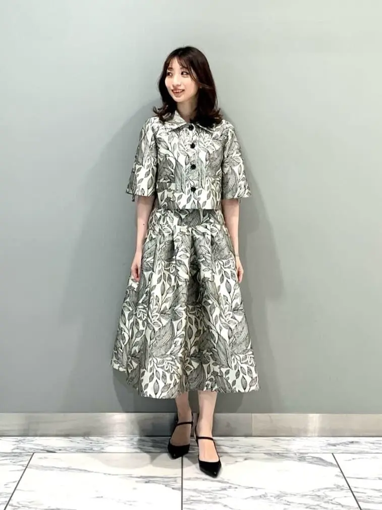 GRACE CONTINENTAL The Banquet eri コーディネート画像