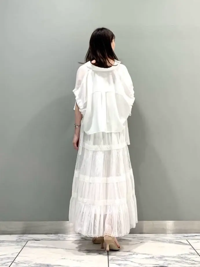 GRACE CONTINENTAL The Banquet eri コーディネート画像