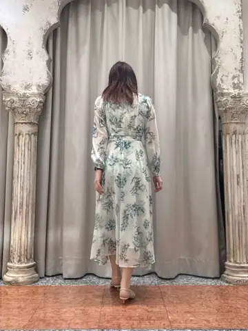 GRACE CONTINENTAL The Banquet 関谷　真琴 コーディネート画像