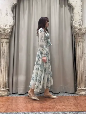 GRACE CONTINENTAL The Banquet 関谷　真琴 コーディネート画像