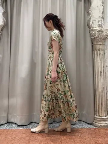 GRACE CONTINENTAL The Banquet 関谷　真琴 コーディネート画像