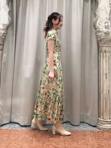 GRACE CONTINENTAL The Banquet 関谷　真琴 コーディネート画像