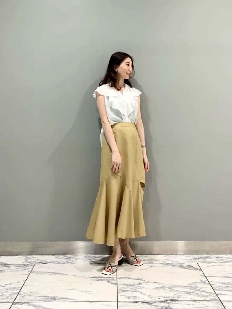 GRACE CONTINENTAL The Banquet eri コーディネート画像