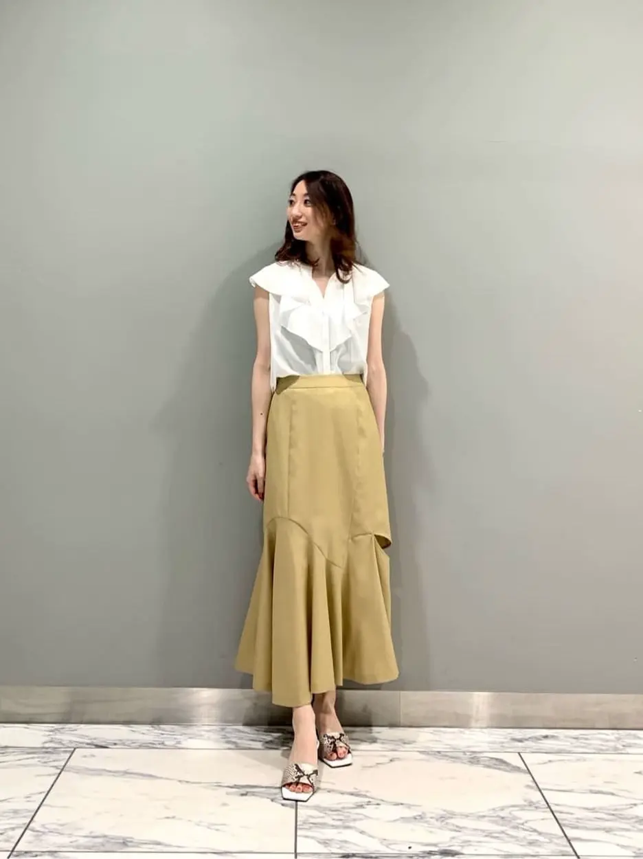 GRACE CONTINENTAL The Banquet eri コーディネート画像