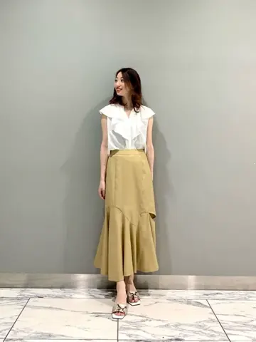 GRACE CONTINENTAL The Banquet eri コーディネート画像