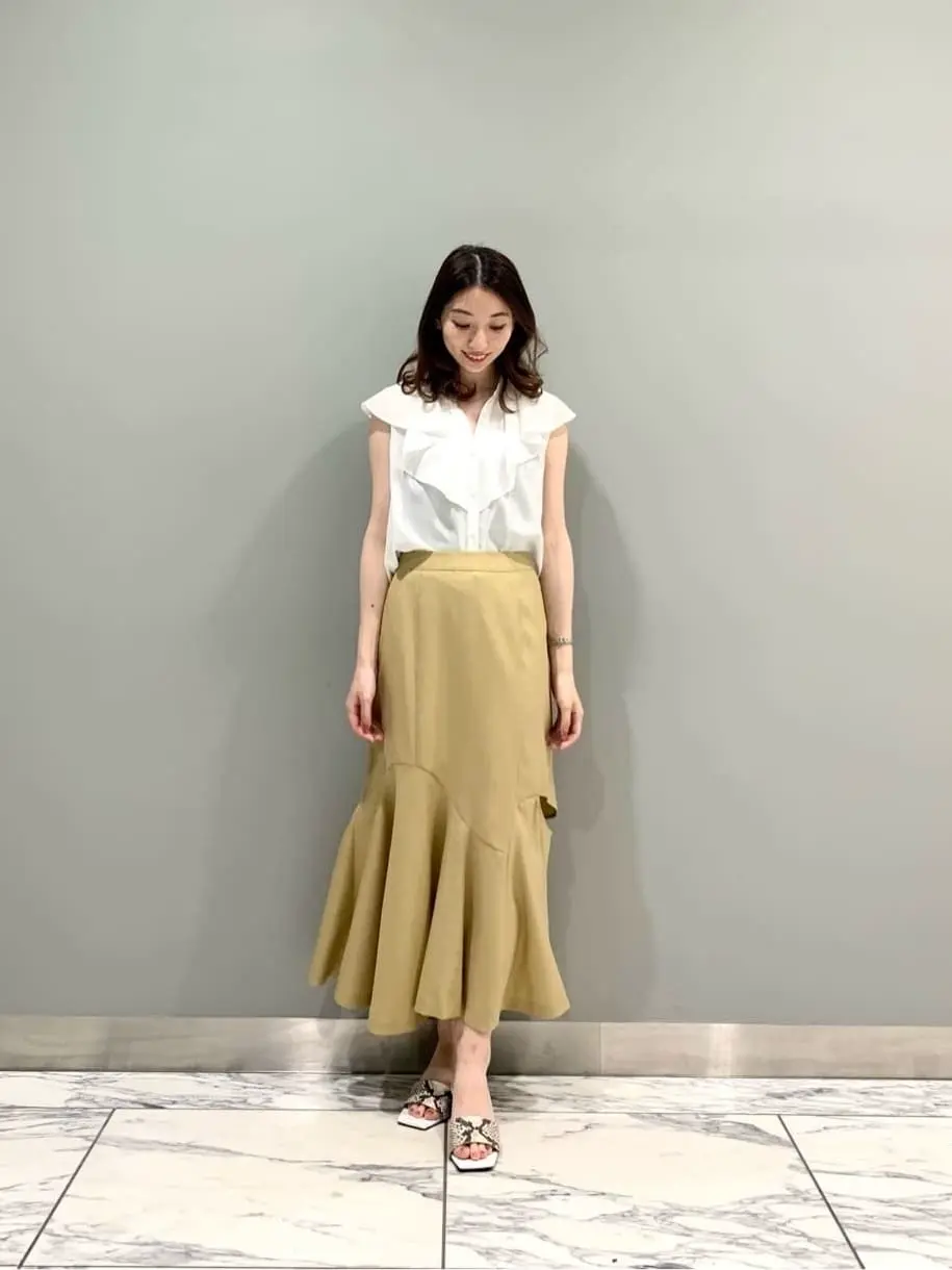 GRACE CONTINENTAL The Banquet eri コーディネート画像