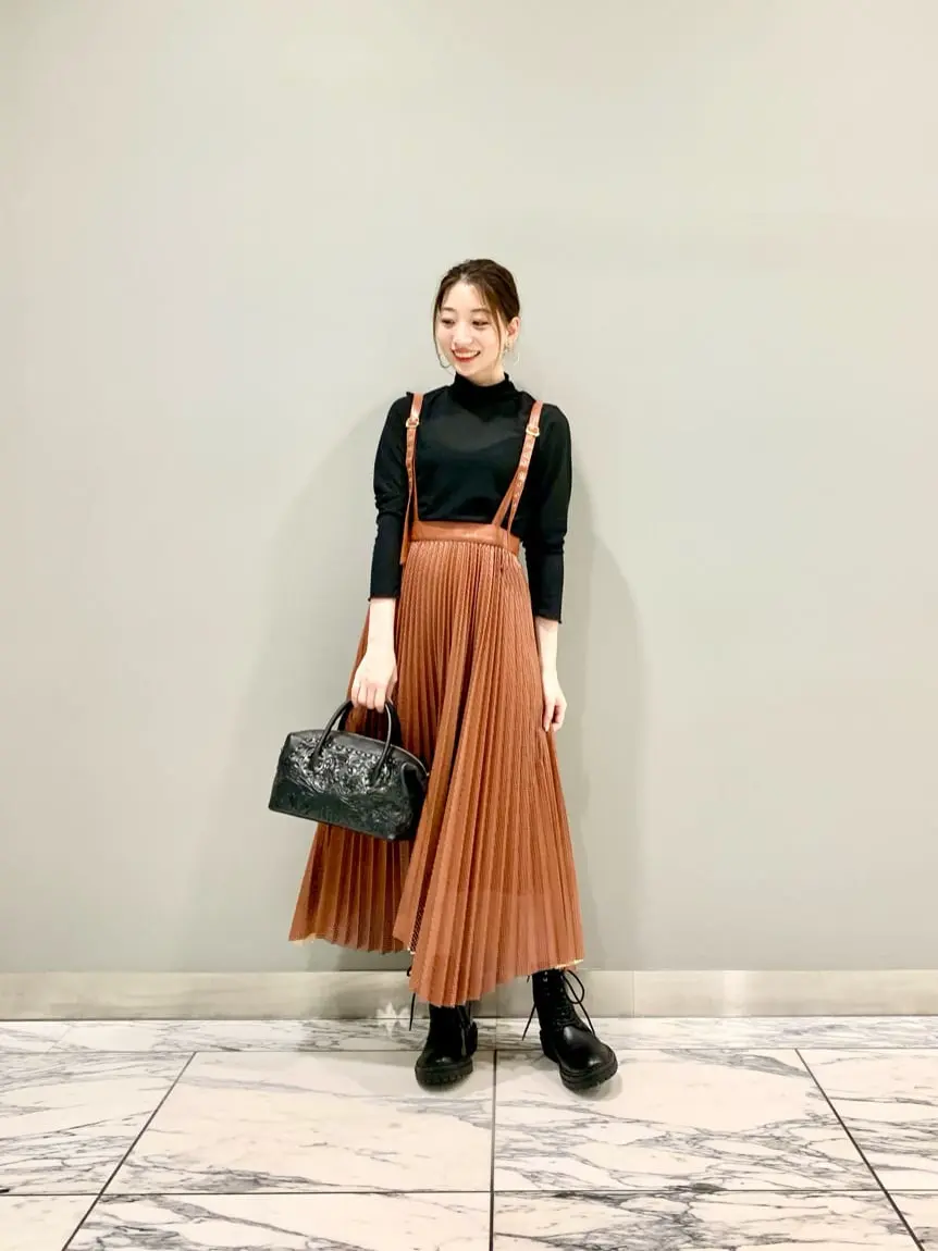 GRACE CONTINENTAL The Banquet eri コーディネート画像