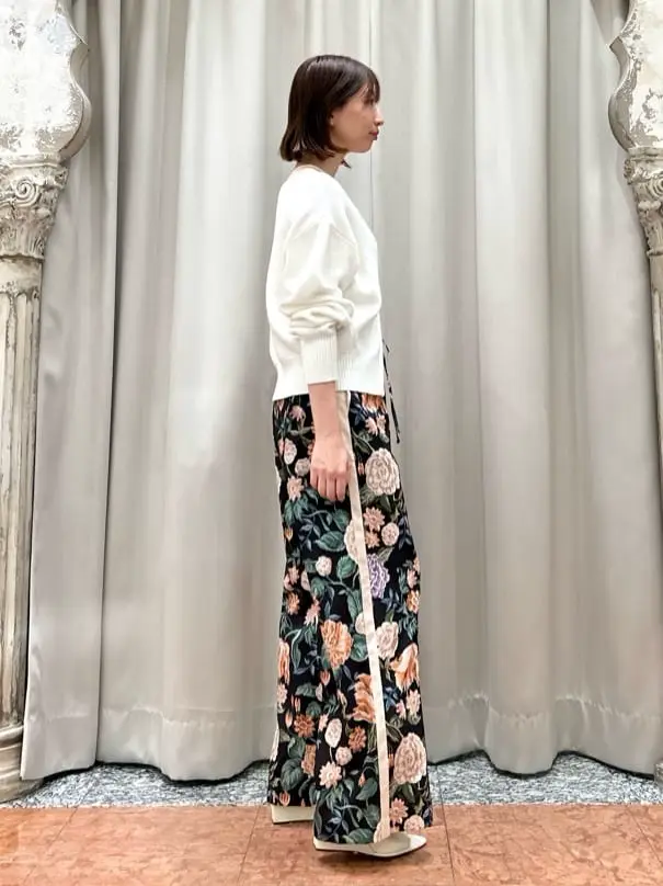 GRACE CONTINENTAL The Banquet eri コーディネート画像