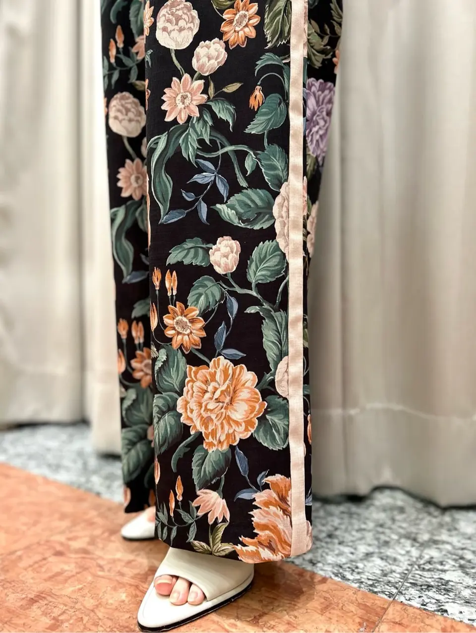 GRACE CONTINENTAL The Banquet eri コーディネート画像